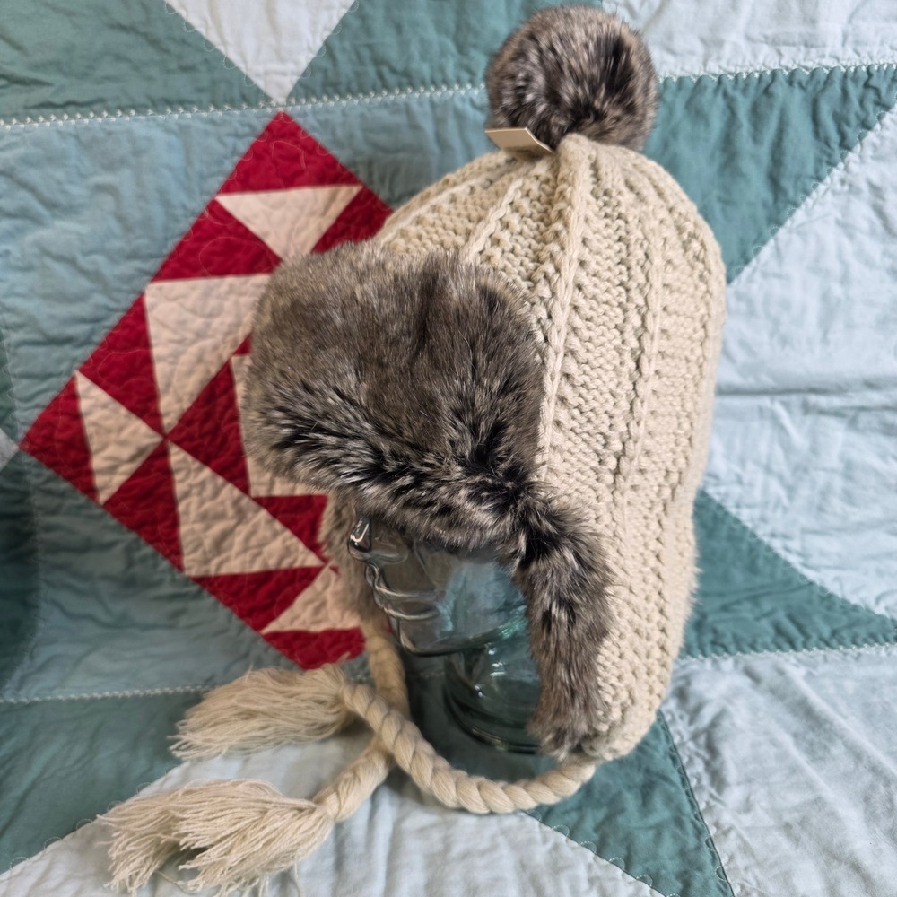 Hadley Wren Knitted Trapper Hat Beige‎ 811850 Faux Fur Pom Tassel Ear Flaps